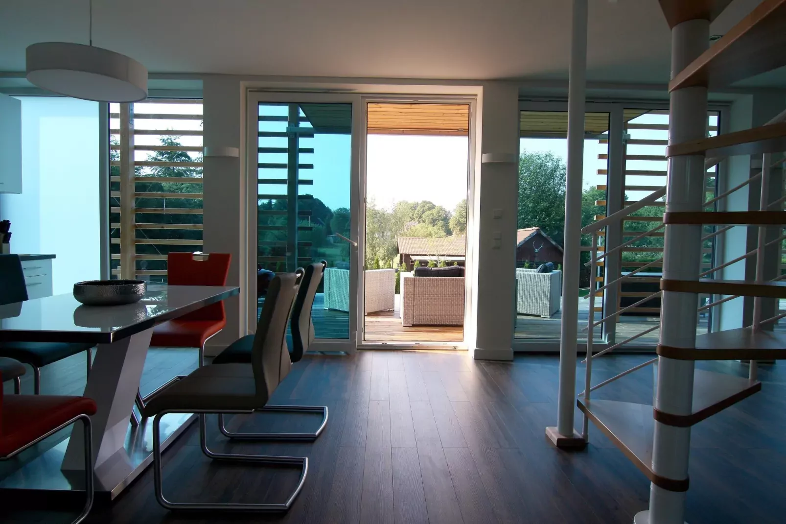 Maria Haus 1 links 80 qm-Eetkamer