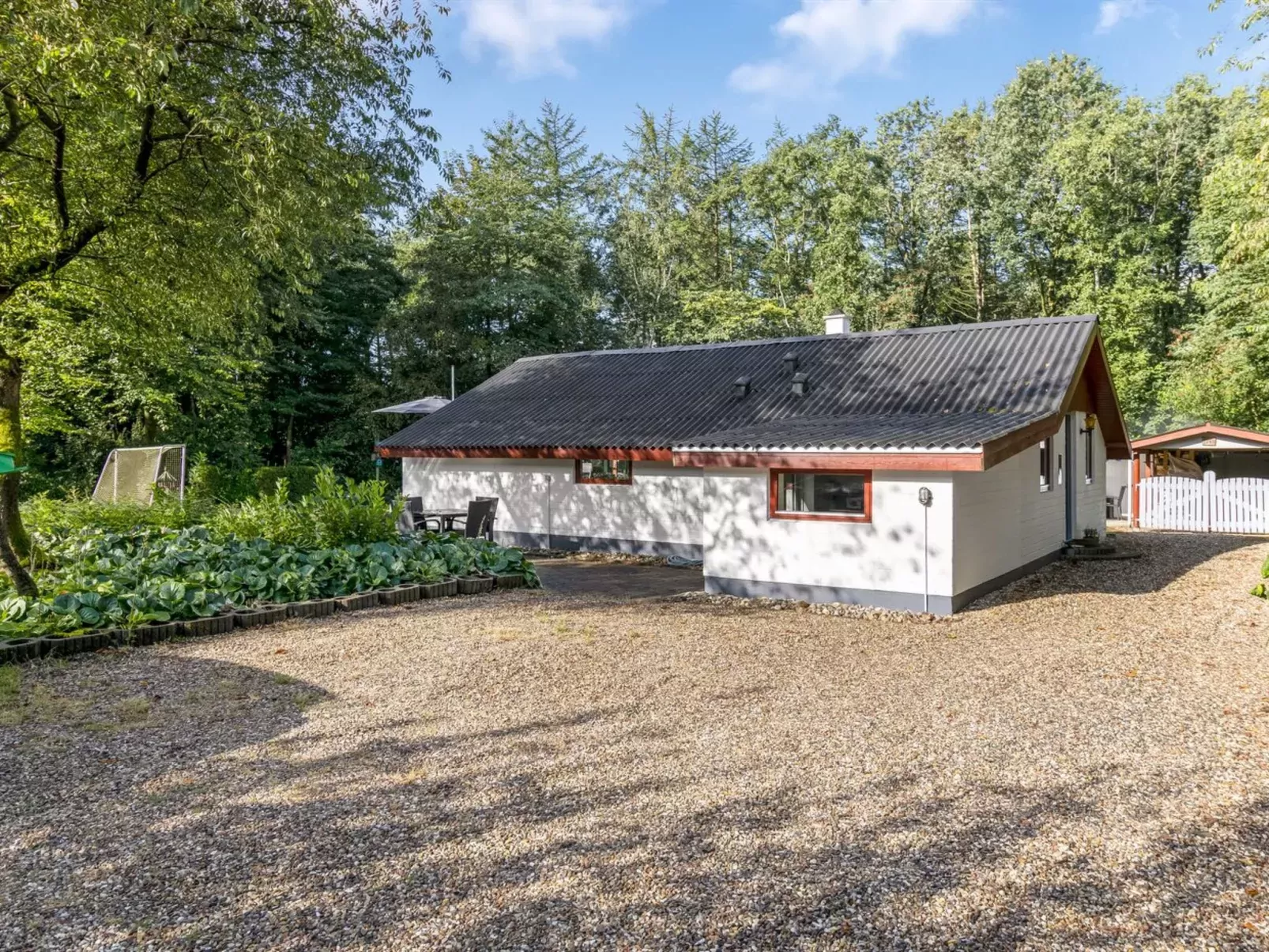 "Carlene" - 25km from the sea-Buiten