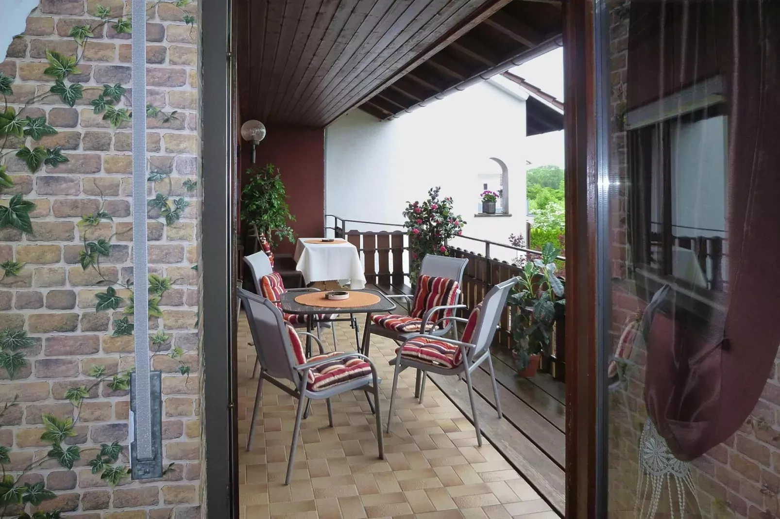 Fewo 150 qm-Terrasbalkon