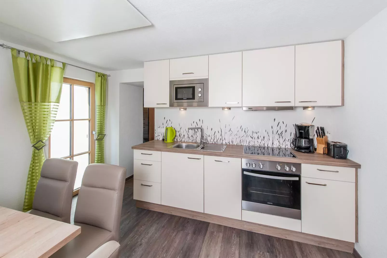 Bergappartement Schernthaner Tobadill-Keuken