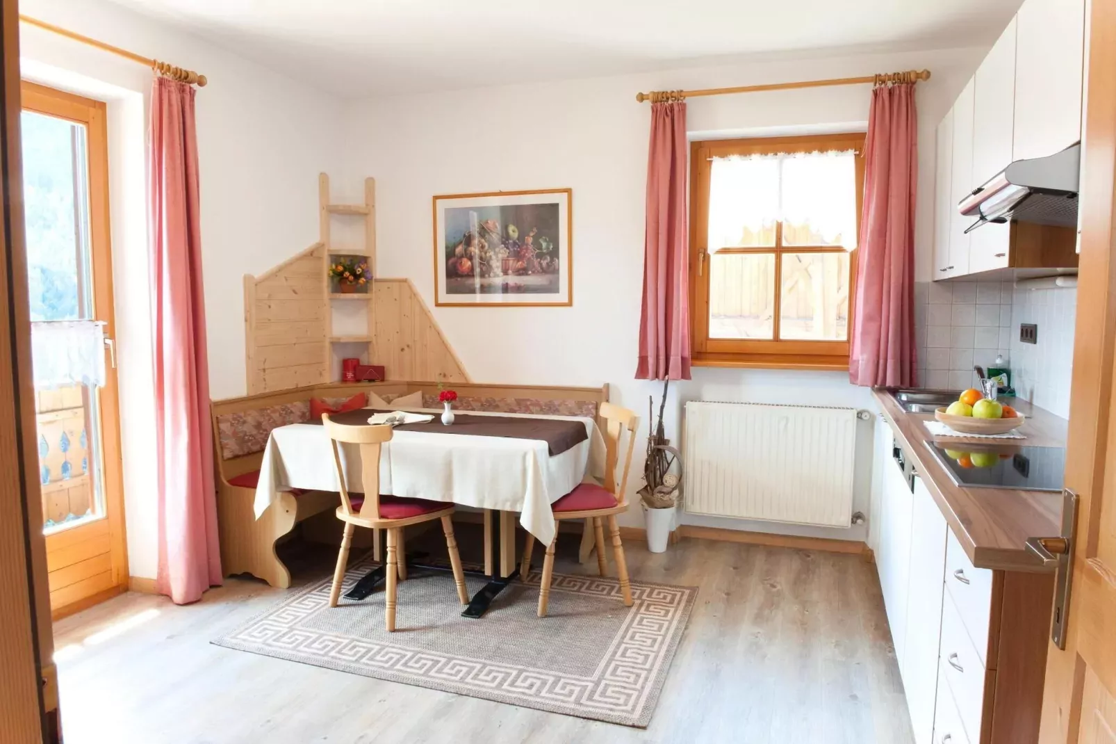 Niedermunthof Villnöß - Fermeda-Eetkamer