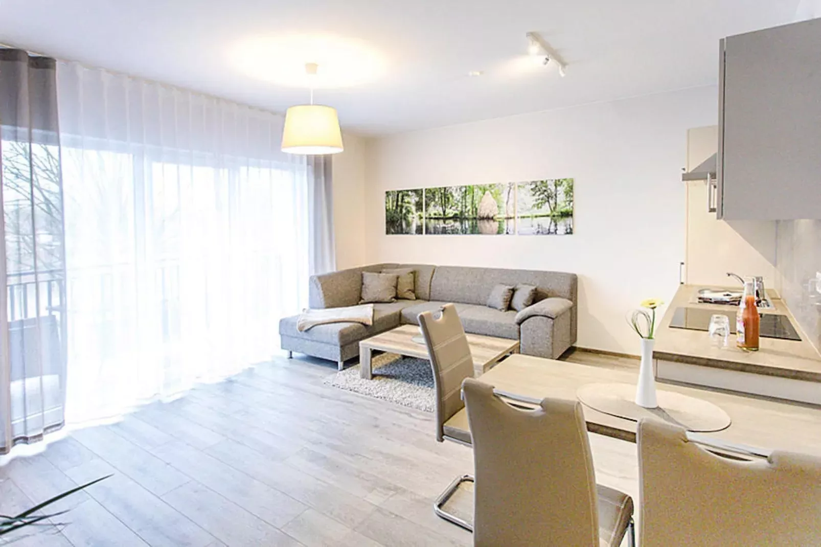 Apartment 75 qm mit Spreeblick-Woonkamer