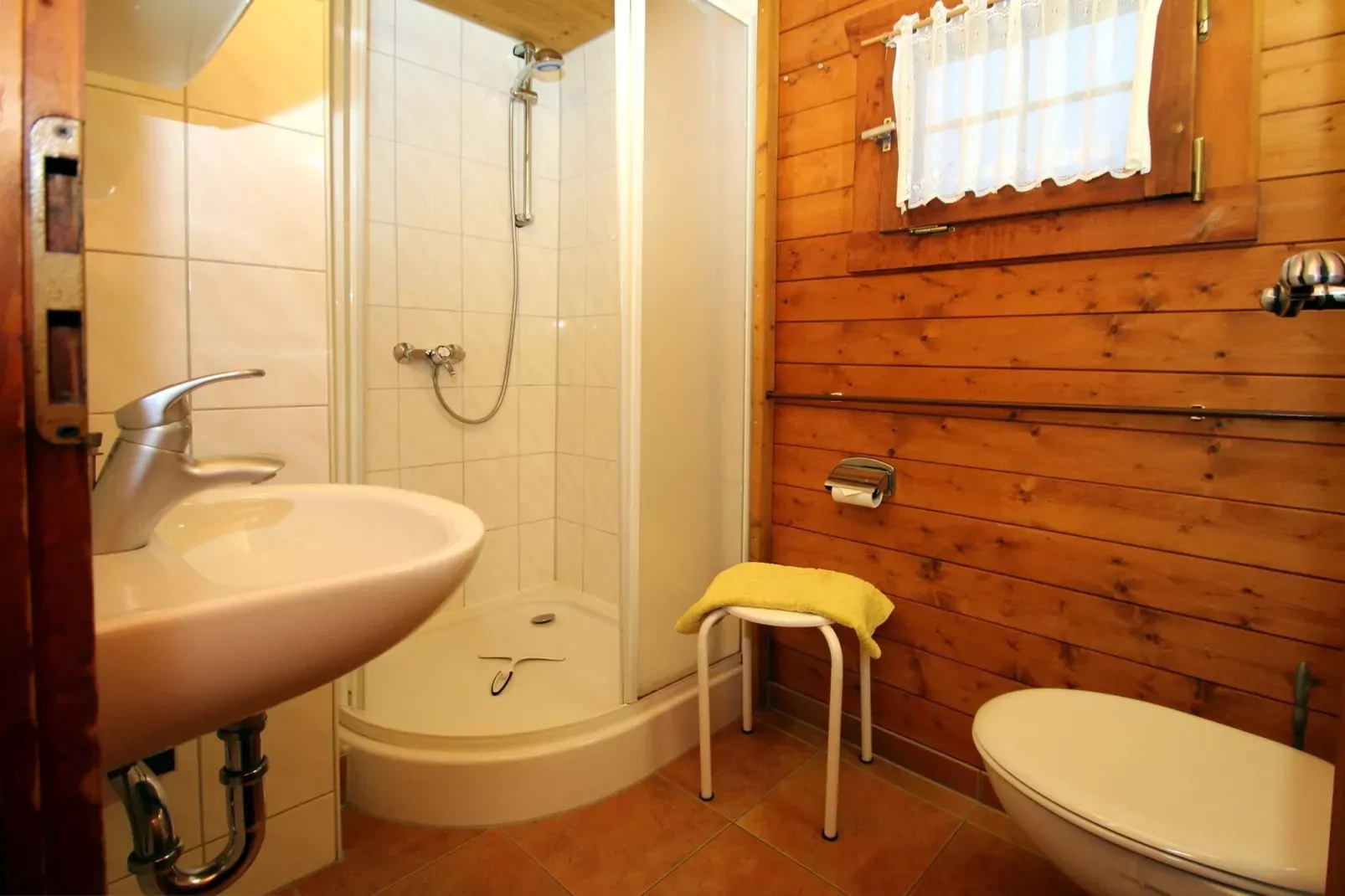 Blockhaus 30 qm-Badkamer