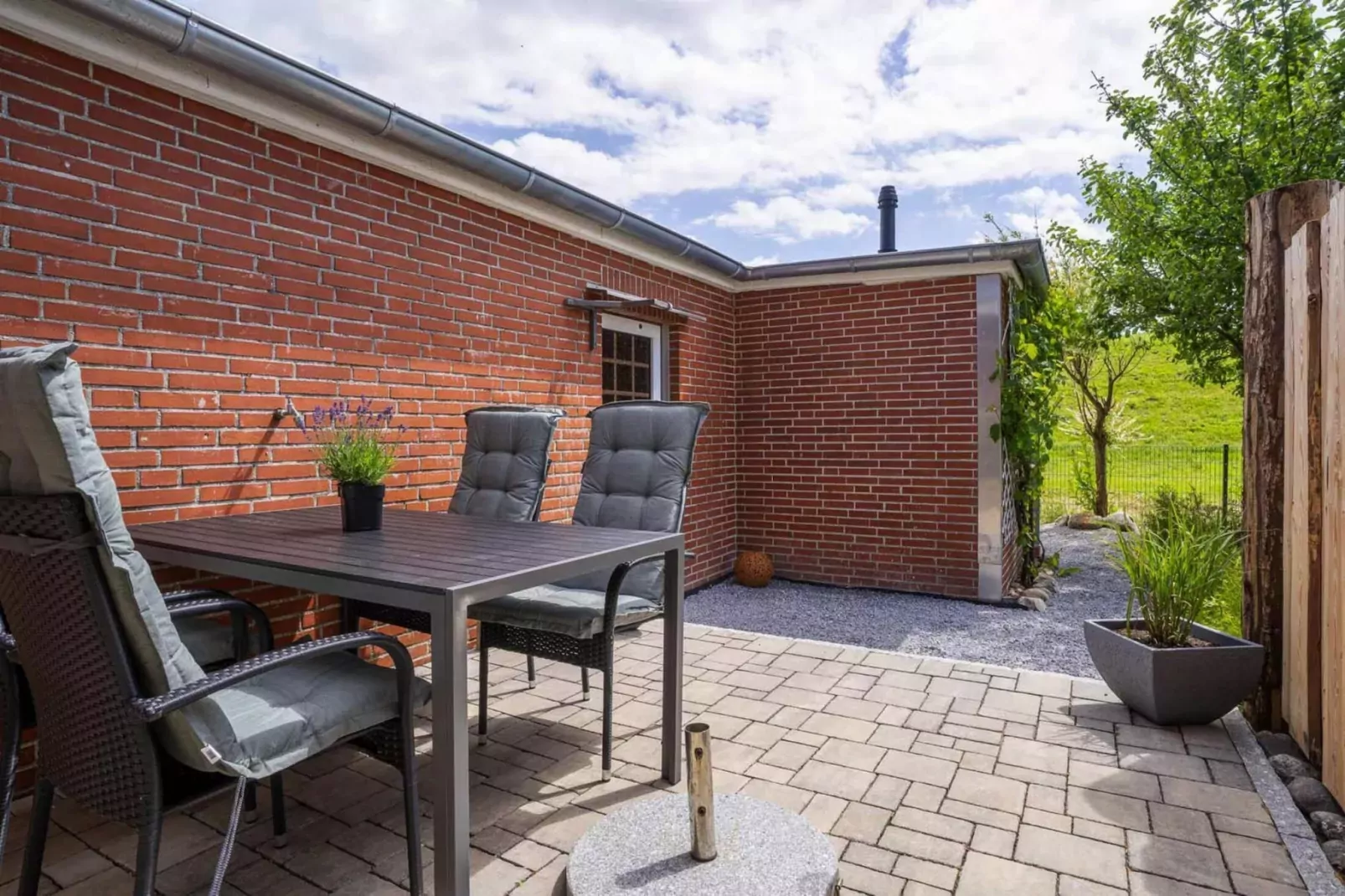 Mellis Ankerplatz Büsum-Terrasbalkon