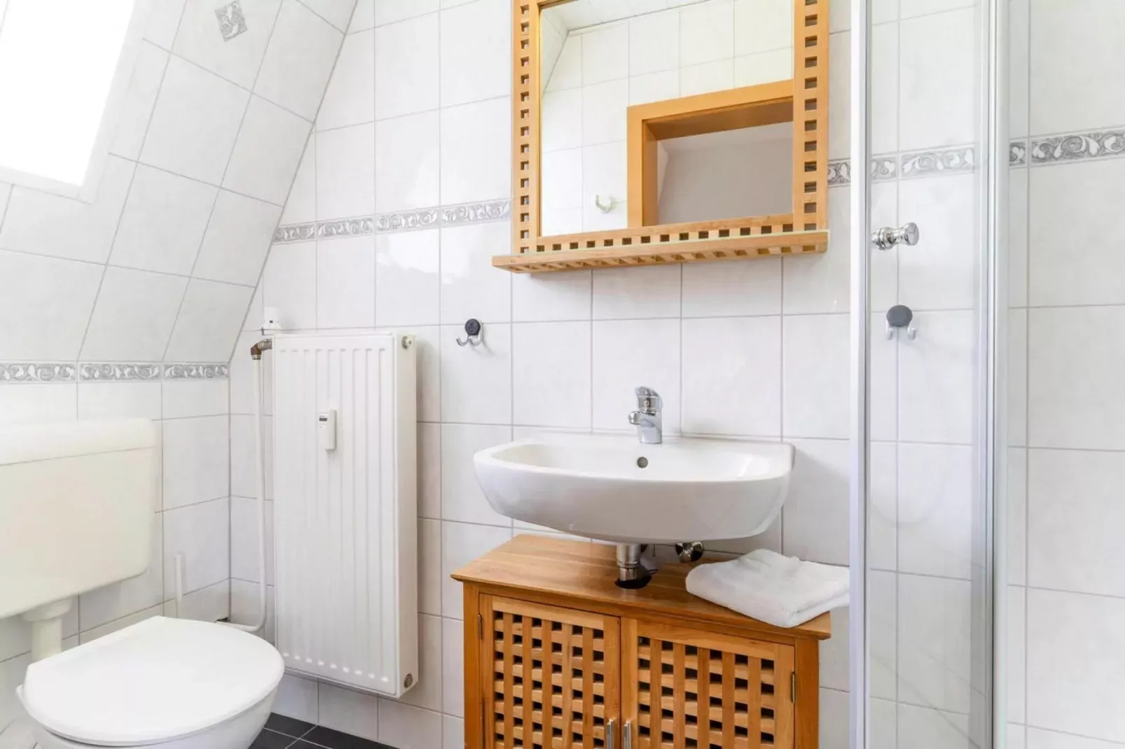 Deichgraf Büsum-Badkamer