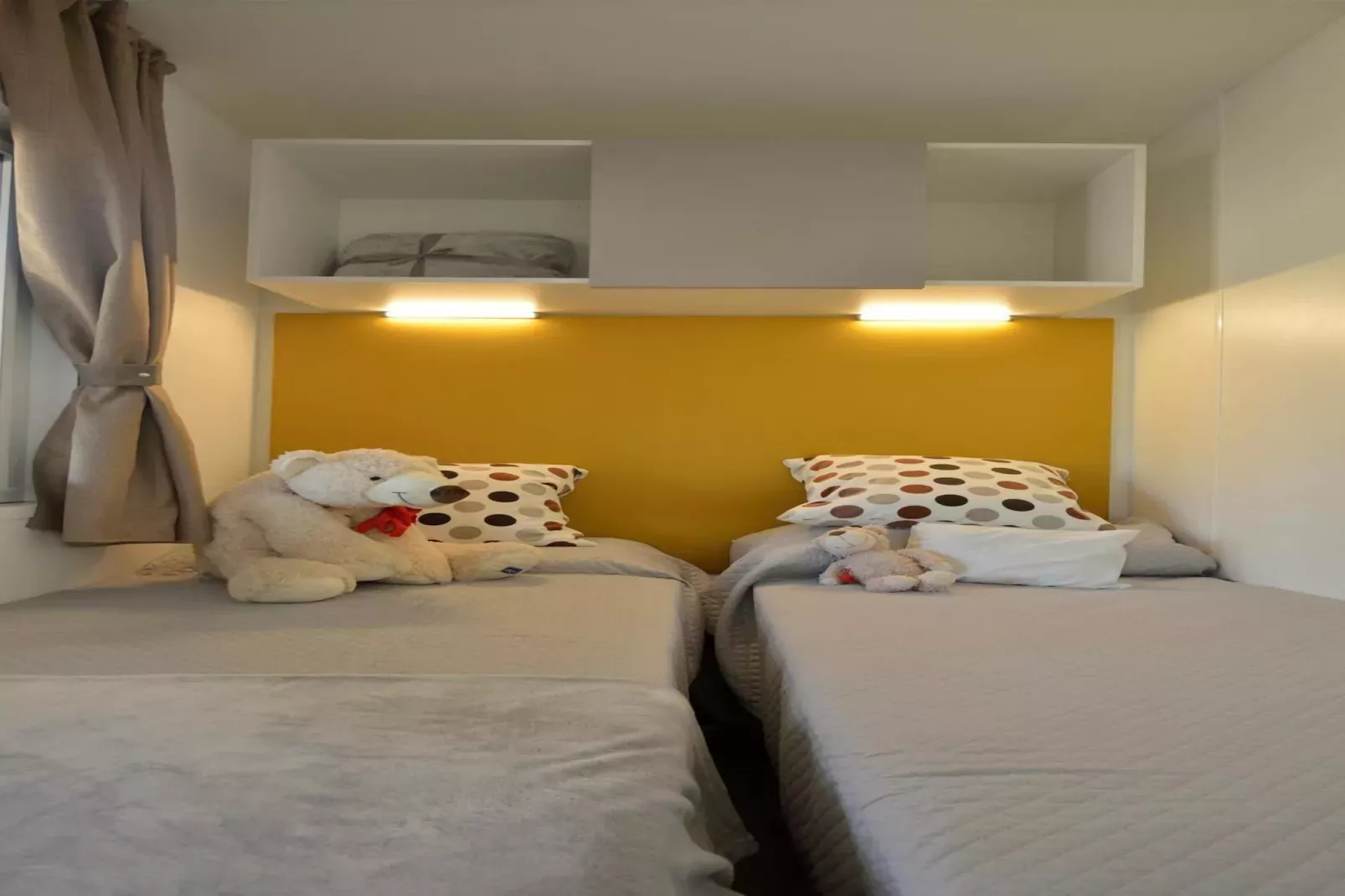 Caravan park della Colombaia, Padenghe sul Garda-CM Piazetta Fam.-Slaapkamer