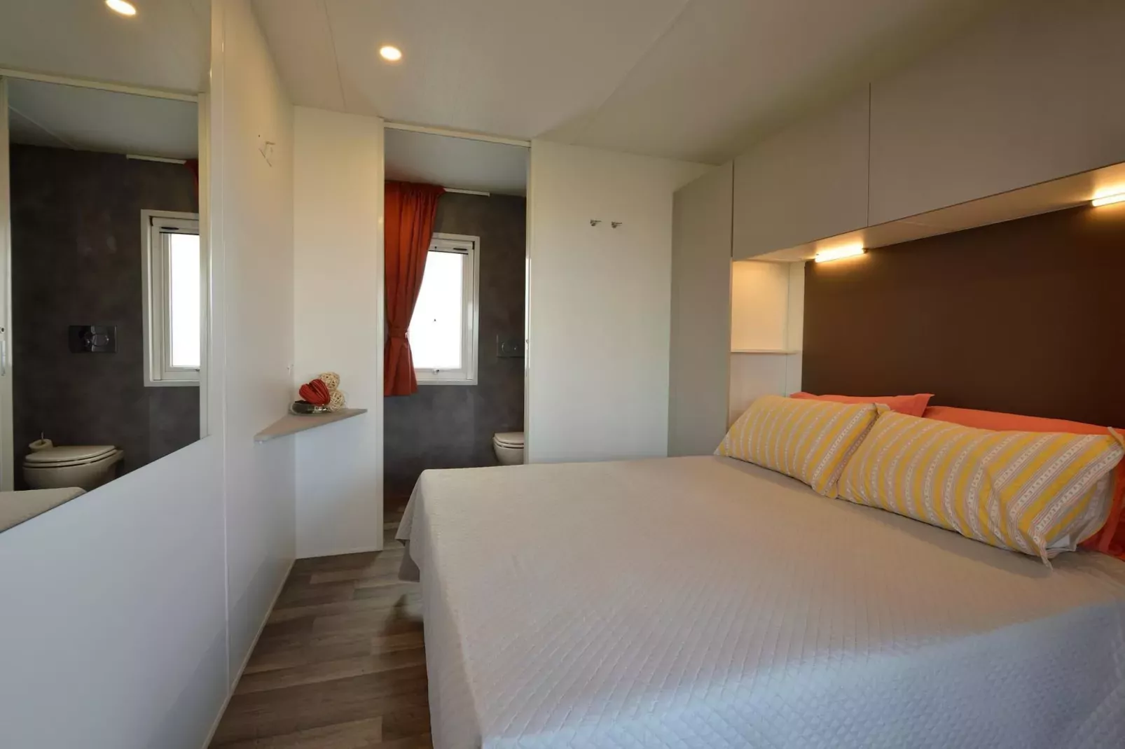 Caravan park della Colombaia, Padenghe sul Garda-CM Top Hill-Slaapkamer
