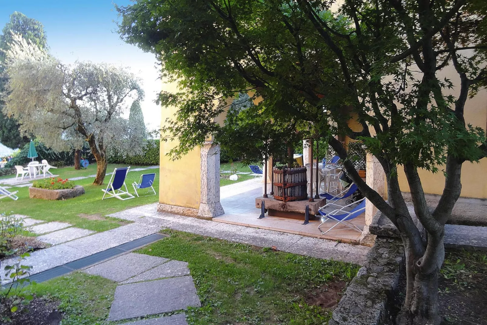 Residence La Filanda, Costermano-bilo comfort-Buitenkant zomer