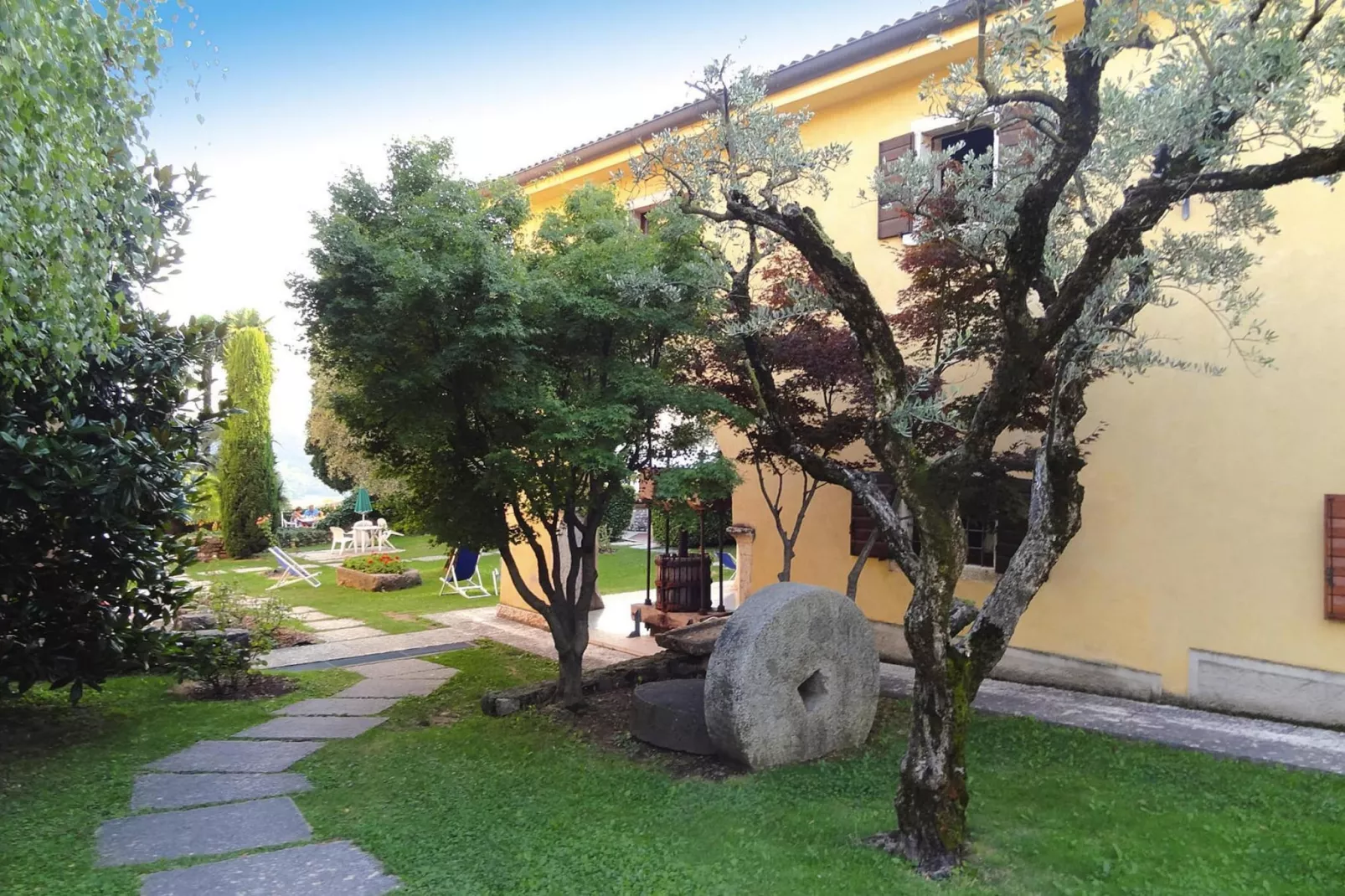 Residence La Filanda, Costermano-bilo comfort-Buitenkant zomer