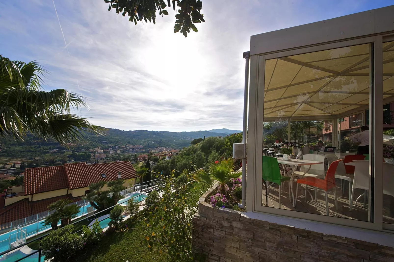 Ferienanlage Villa Giada Imperia - Type Twin Room Apt Orchidea B4-Uitzicht zomer