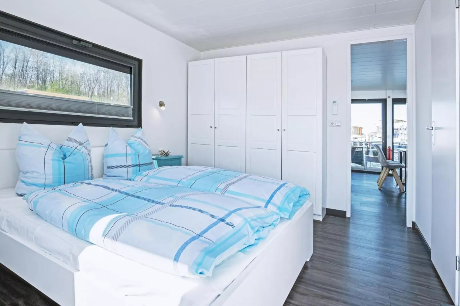 Floating 33 - LP 16  / 4 Personen