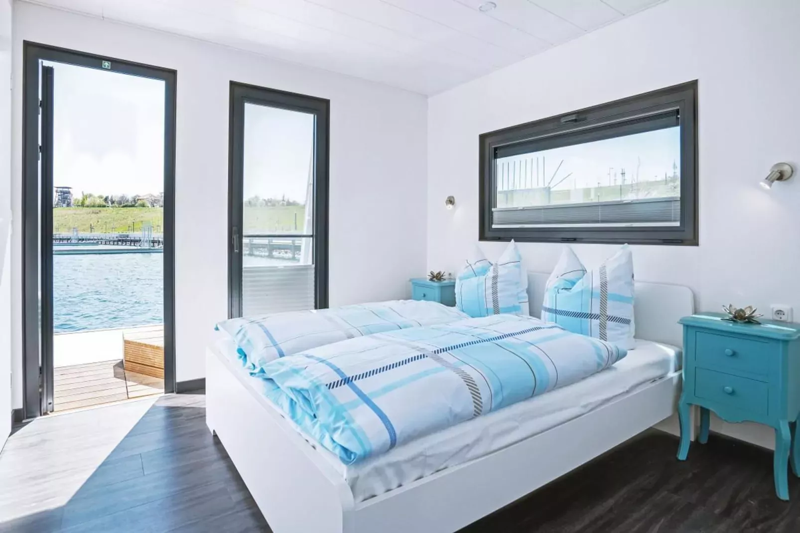 Floating 33 - LP 16  / 4 Personen-Slaapkamer