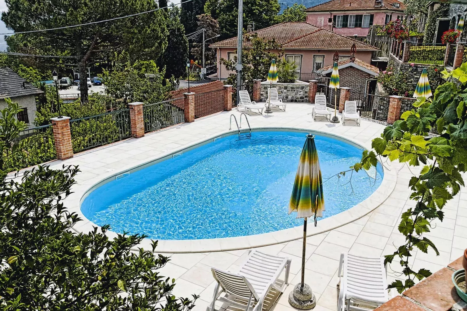 Agri-tourism Borgo Ameno Casanova Lerrone TR2 / C6-Zwembad