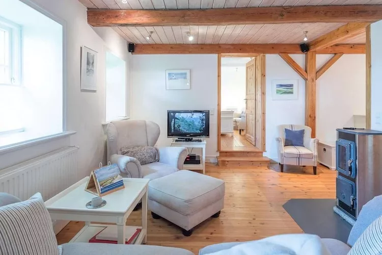 Wellness unter Reet Dagebüll-Woonkamer