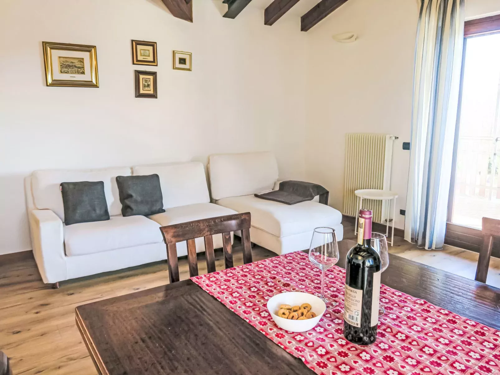 Casa Monte Nero-Binnen