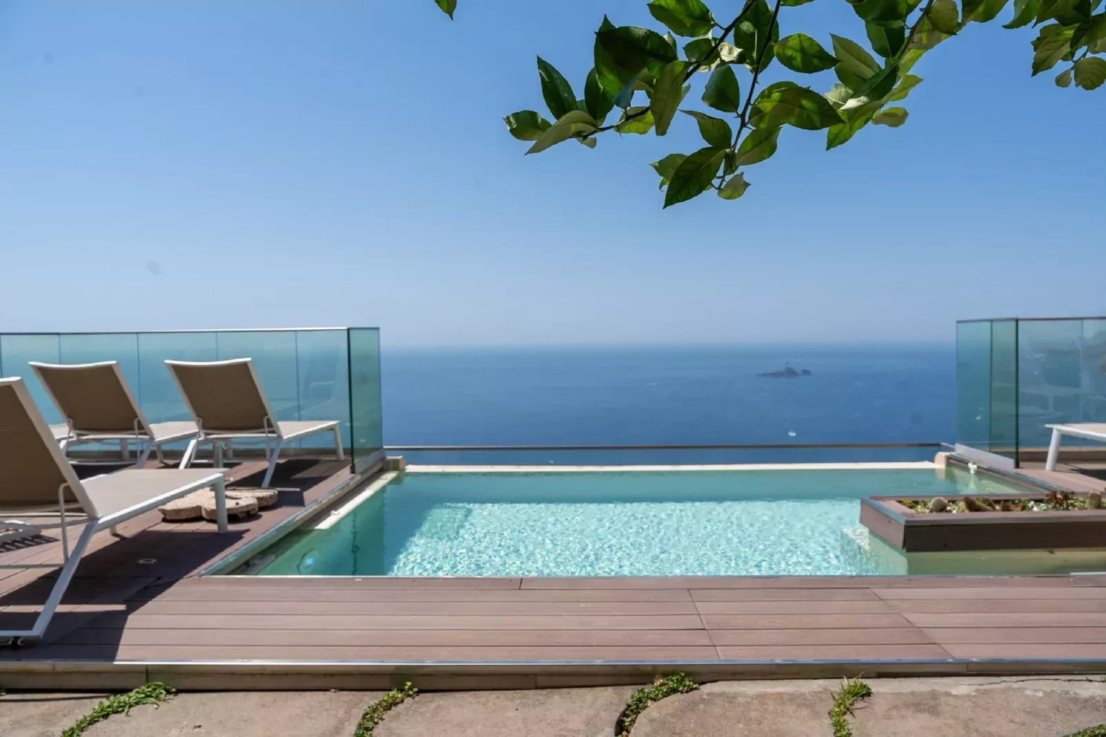 poolofhouse