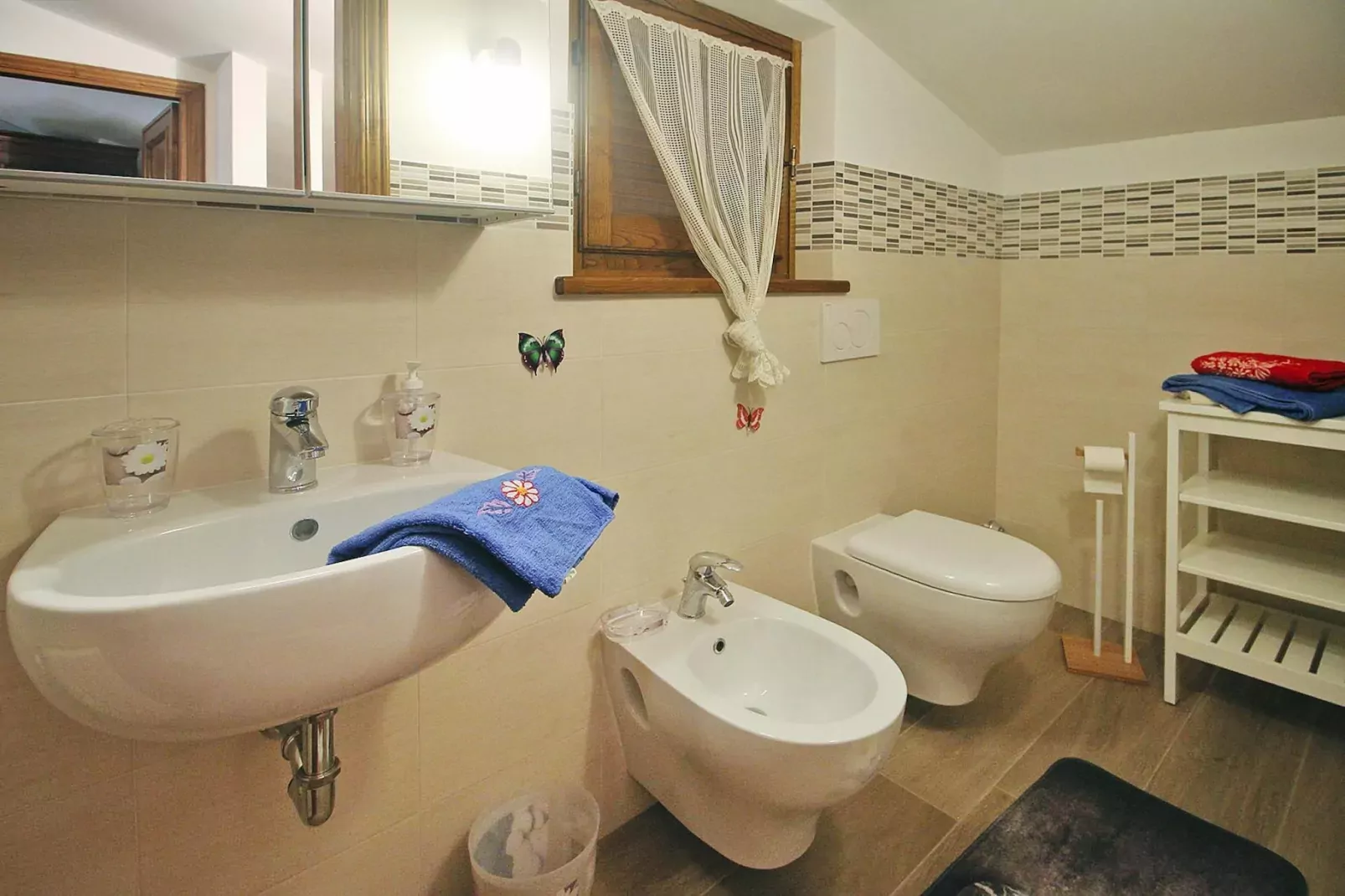 Holiday home Lea, Capezzano Pianore-Villa Lea-Badkamer