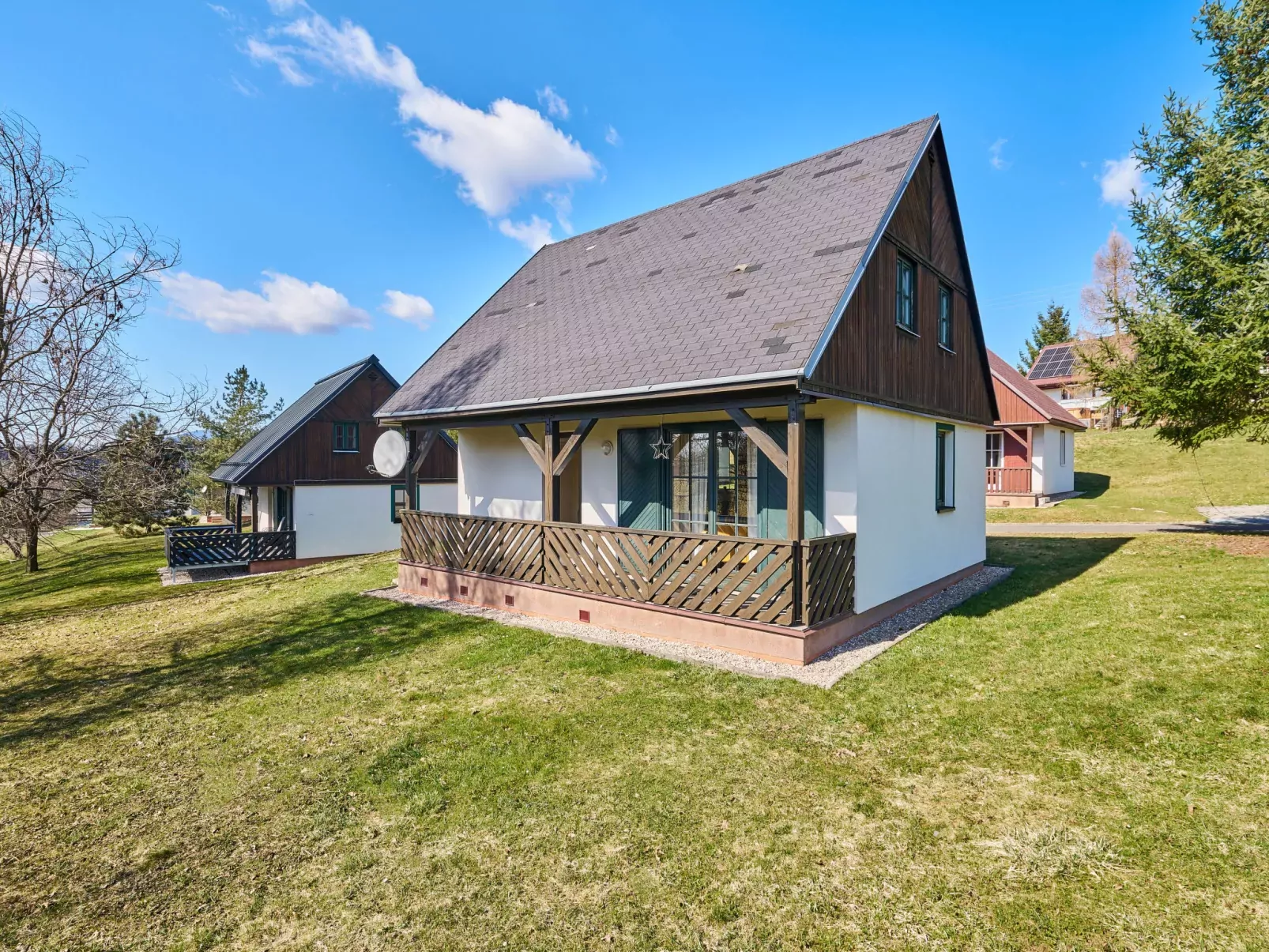 Holiday Hill 40-Buiten