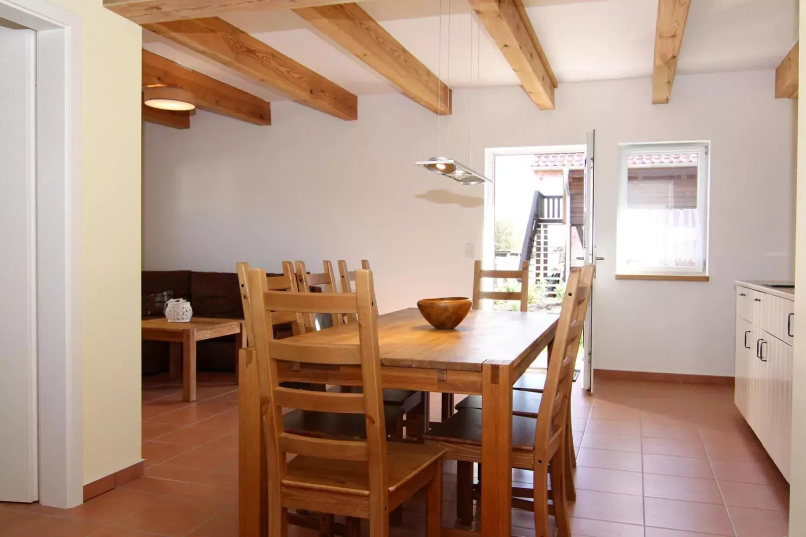 Appartement 4 rechts außen-Eetkamer