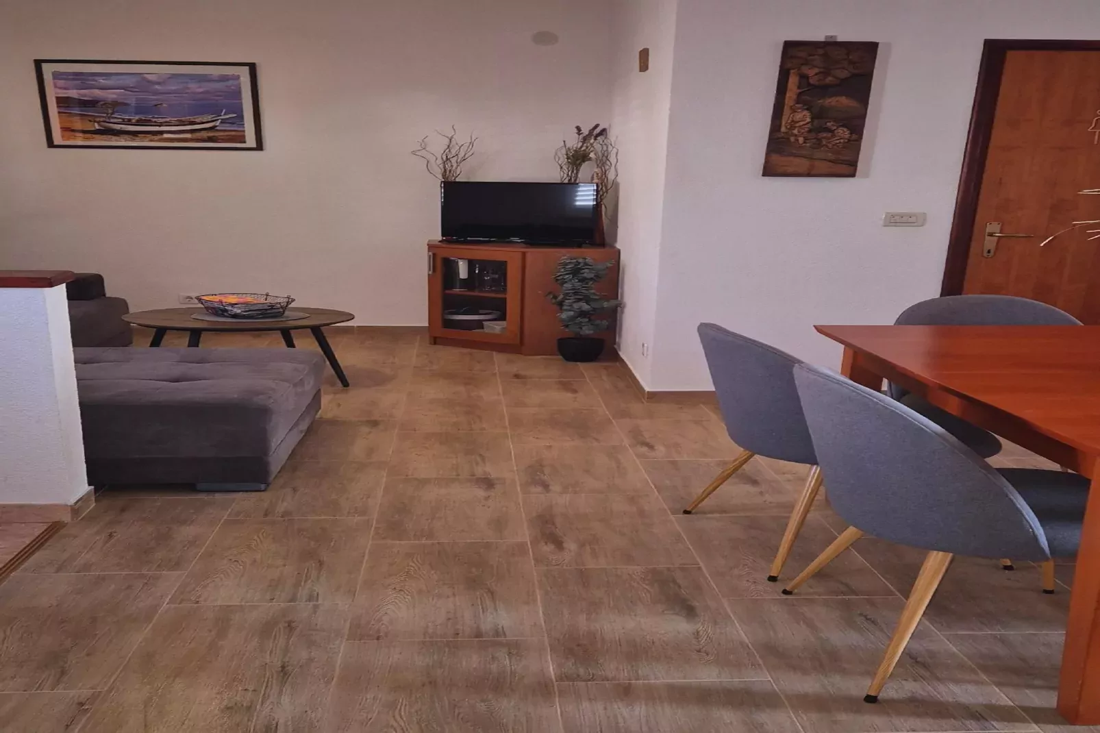 Apartment Alpha-Woonkamer