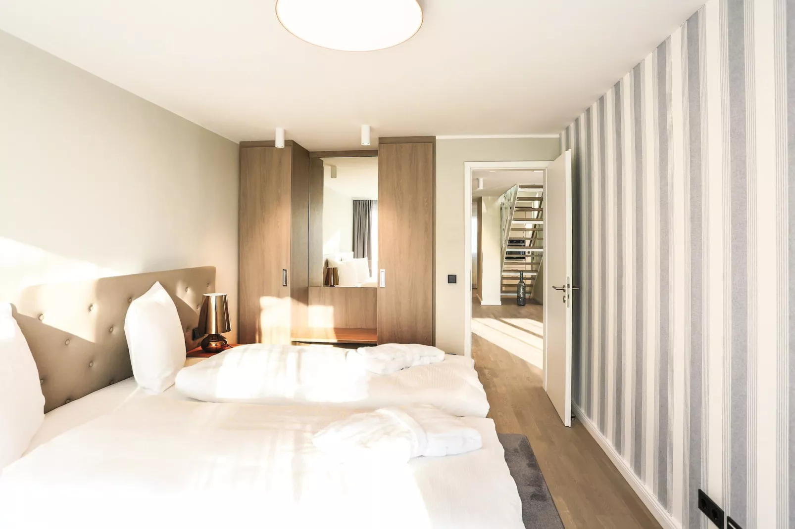 Apartments im MAREMÜRITZ Yachthafen Resort & Spa / Mare Grand Maisonette Suite 4 Personen-Slaapkamer