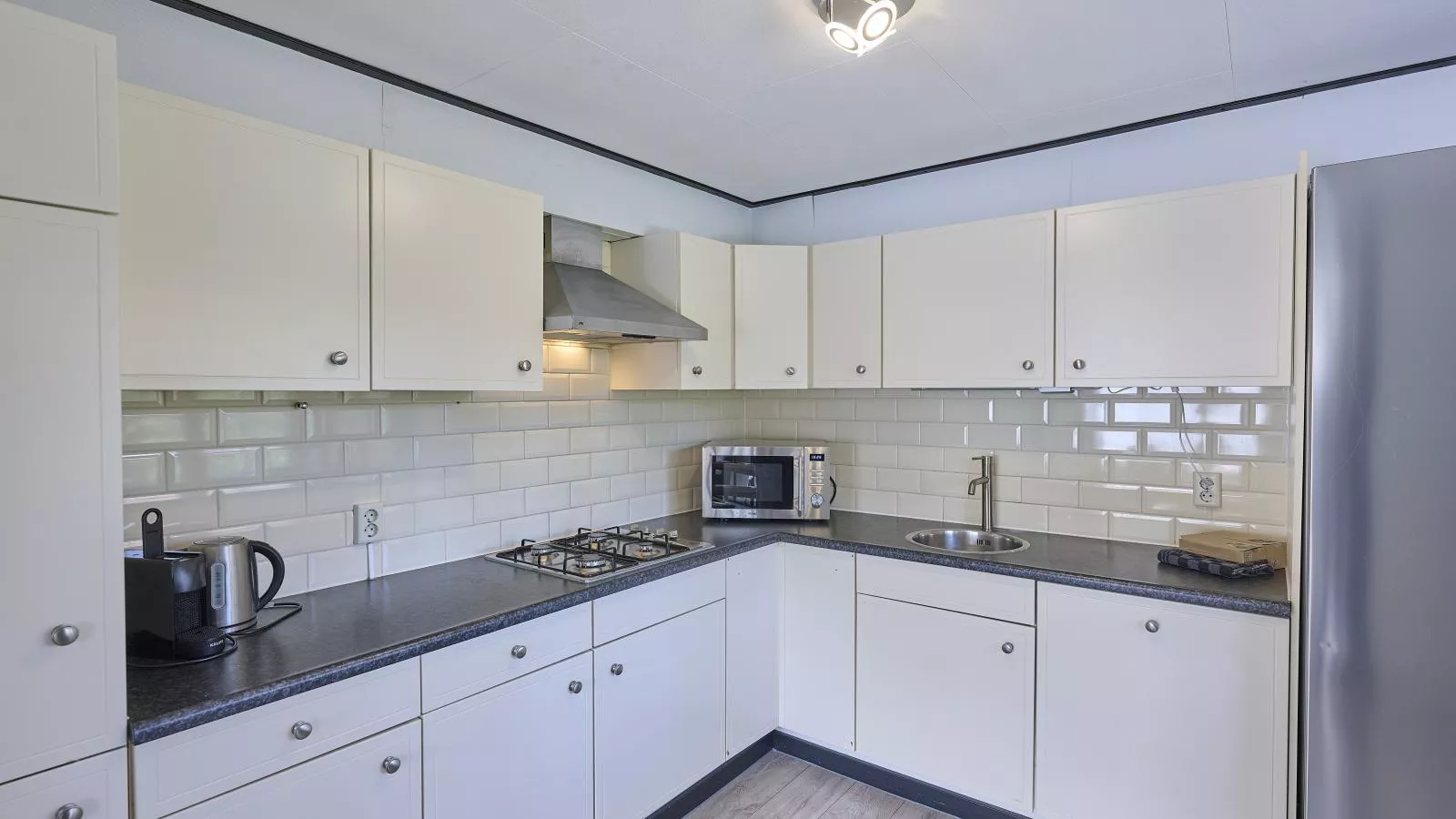 T Kaatsheuveltje 1-Keuken