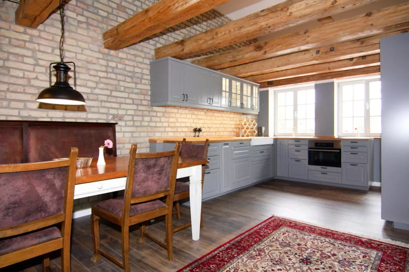 Birgit 7-8 Personen ganzes Haus 289 qm-Eetkamer