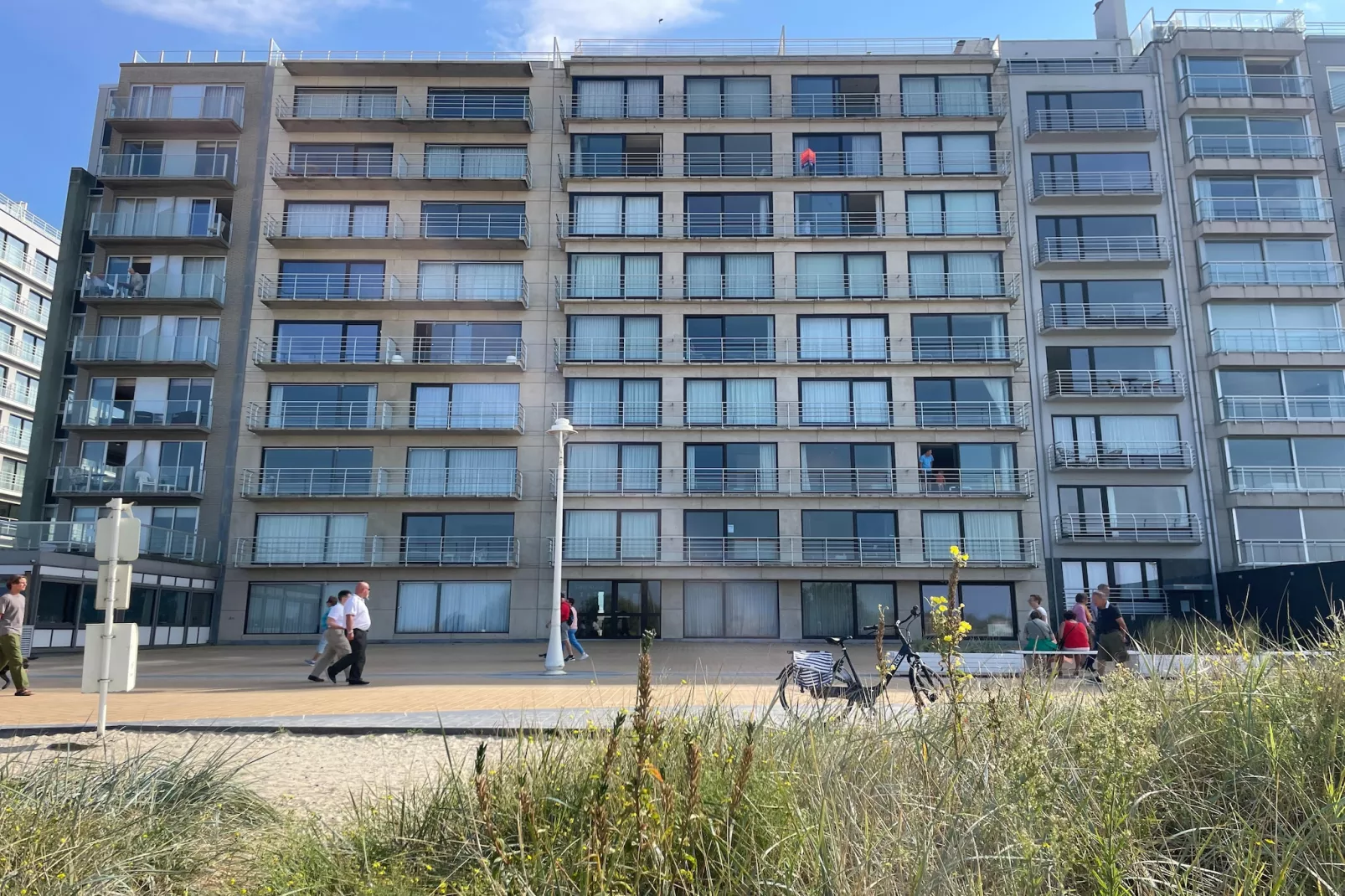 SIRENUSE I EN II I/0404 Rechtse lift-Buitenkant zomer