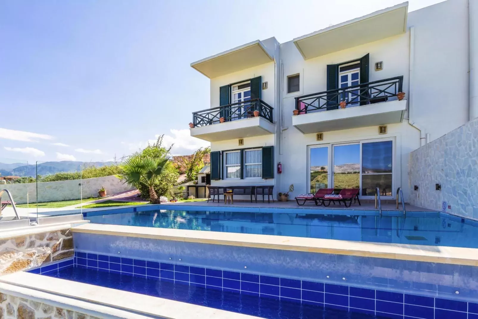 Villas Avra & Pyrgos, Episkopi-Villa Avra, ca. 120 qm, 6 pax-Buitenkant zomer