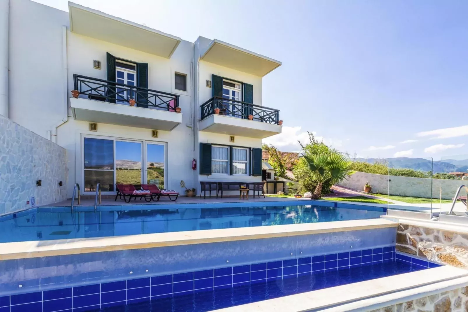 Villas Avra & Pyrgos, Episkopi-Villa Avra, ca. 120 qm, 6 pax-Buitenkant zomer