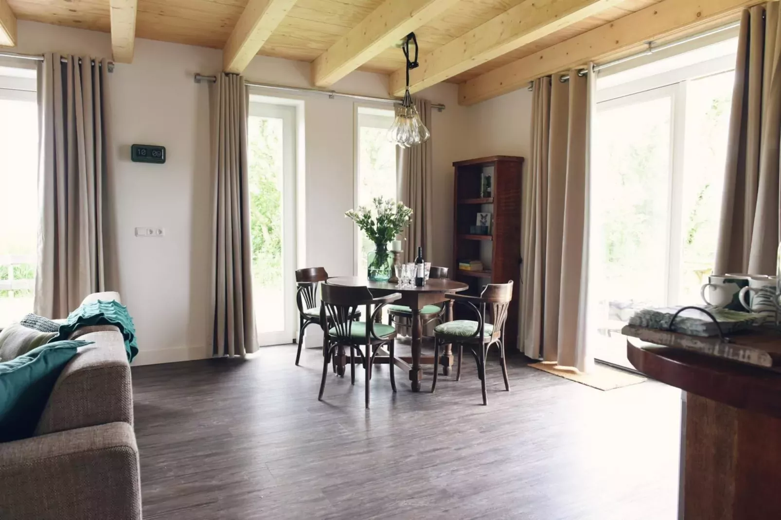 Hoeve Landzicht-Eetkamer