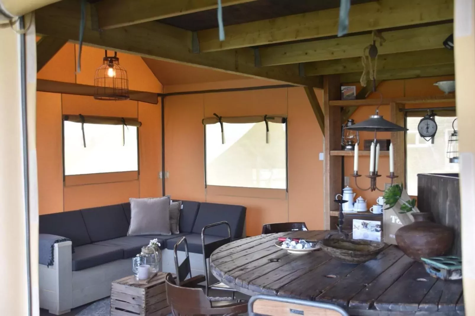 Beach Lodge Groot - Duynpark-Woonkamer