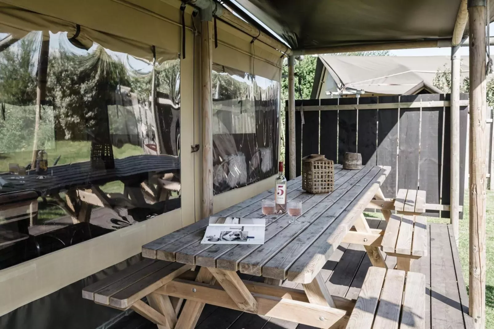 Wood Lodge - Duynpark-Image-tags.