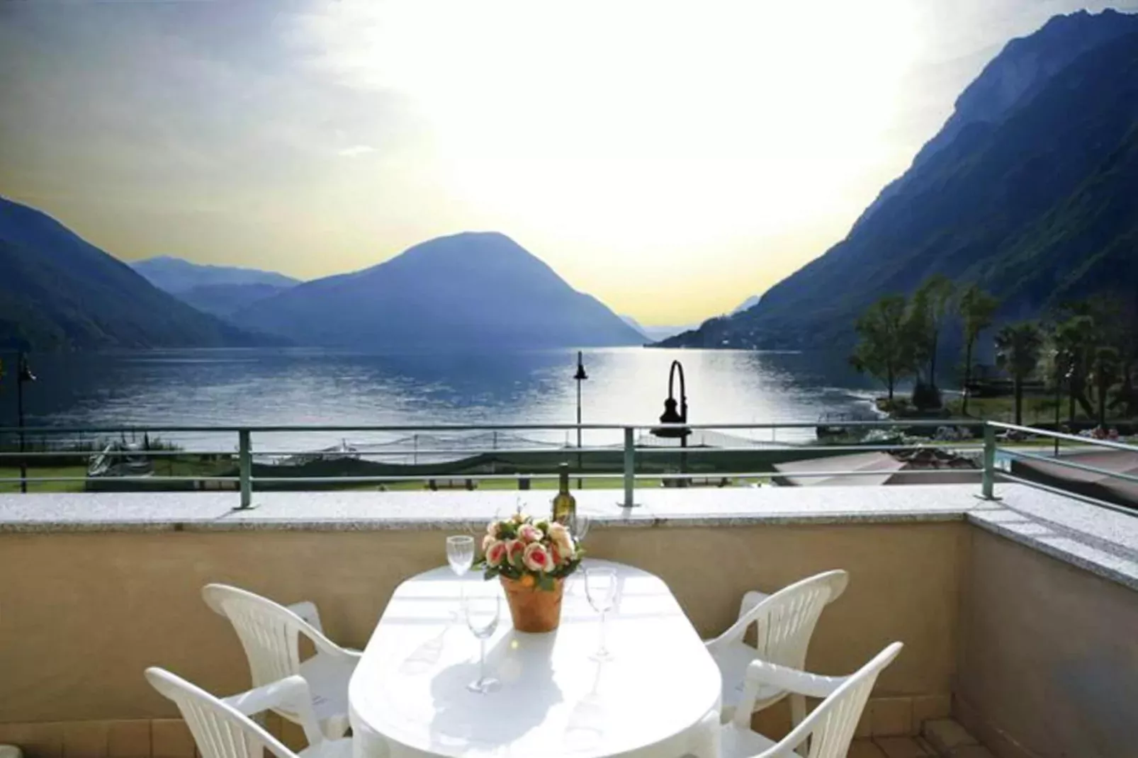 Residence Porto Letizia Porlezza  -B4 Palaca 1-room 4 pax Mountain View Deluxe P1MD4 8204-Terrasbalkon
