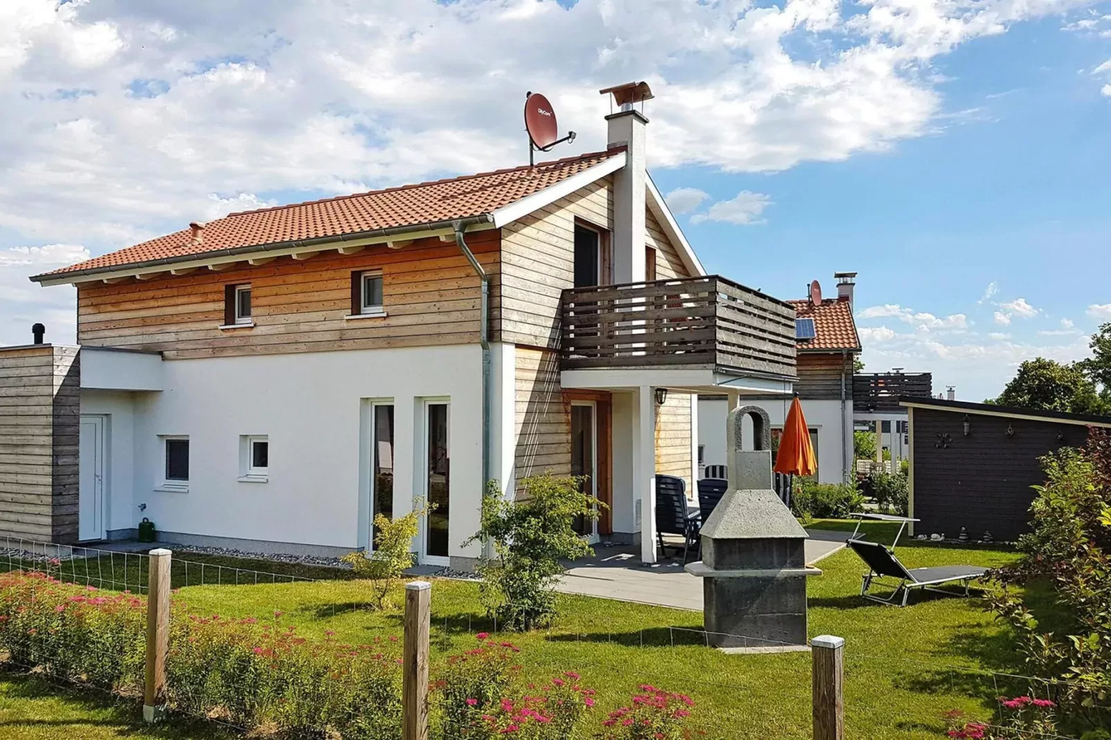 Ferienhaus Bel Ami 92 qm-Buitenkant zomer