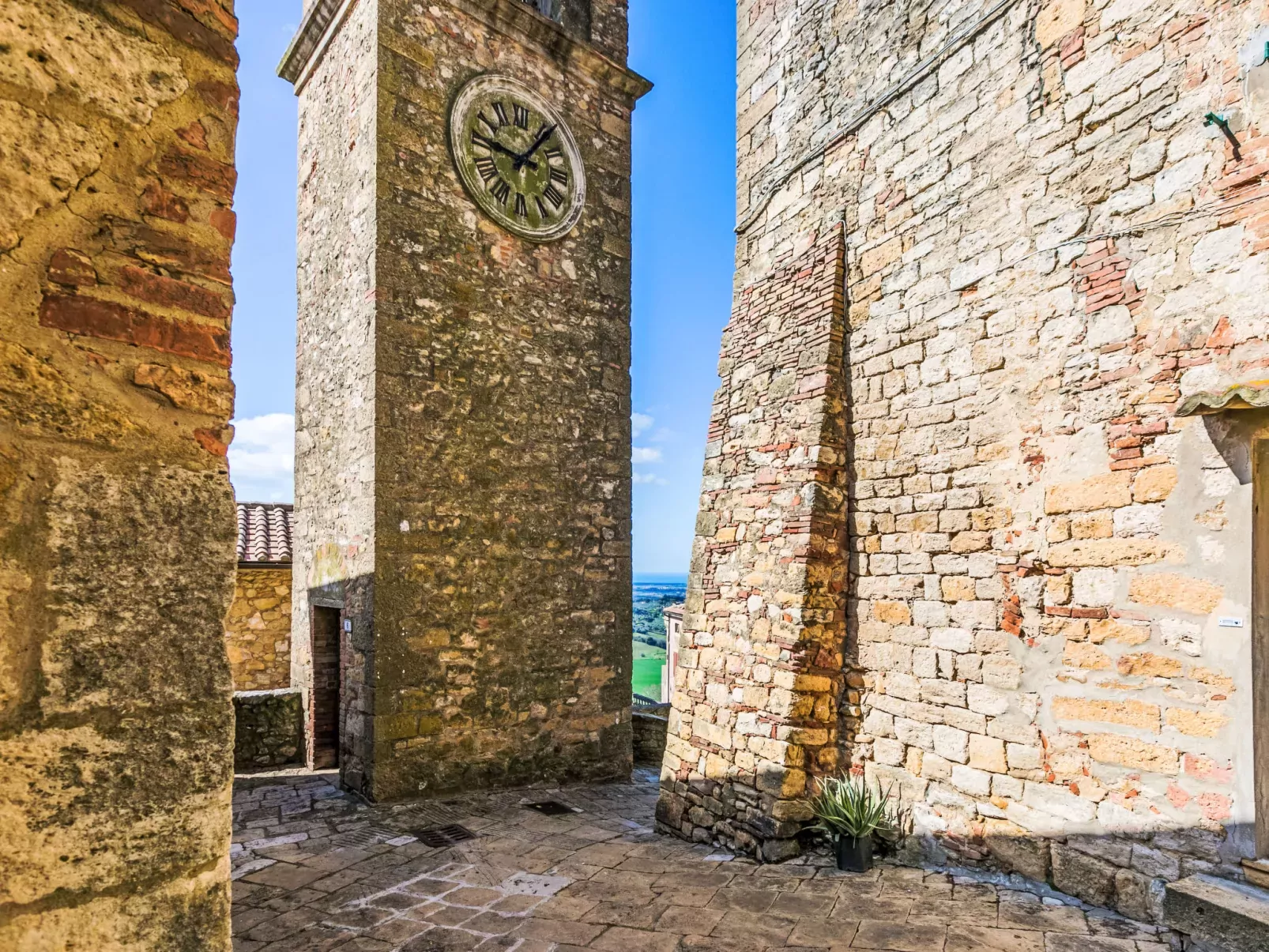Trilocale Casa nel Castello-Omgeving
