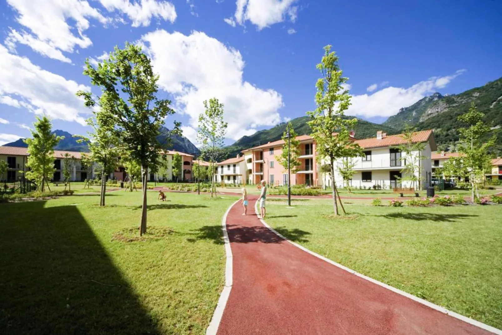 Residence Porto Letizia Porlezza - Villas Studio 4 pax Vista Lago Plus VSLP4 Lake View Plus 8213-Gebieden zomer 1km