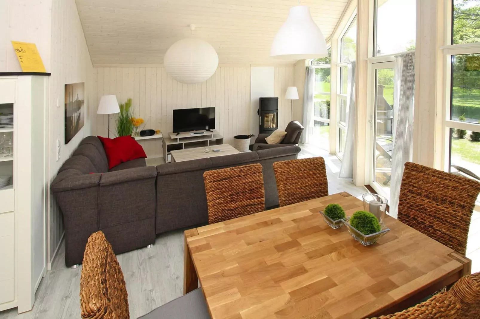 Seebrise 75 qm-Eetkamer
