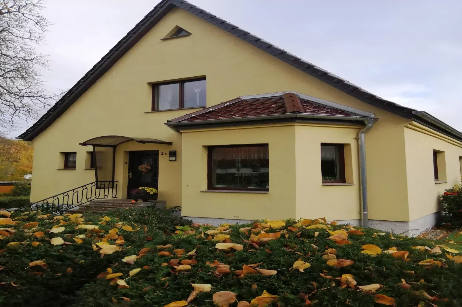 Karins Ferienwohnung-Buitenkant zomer