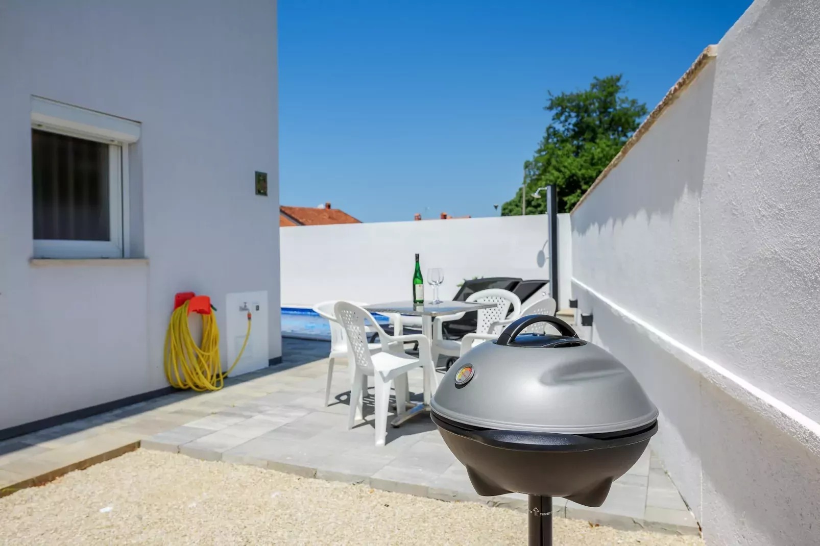 Apartment Vedran with heated pool, near Porec-Terrasbalkon