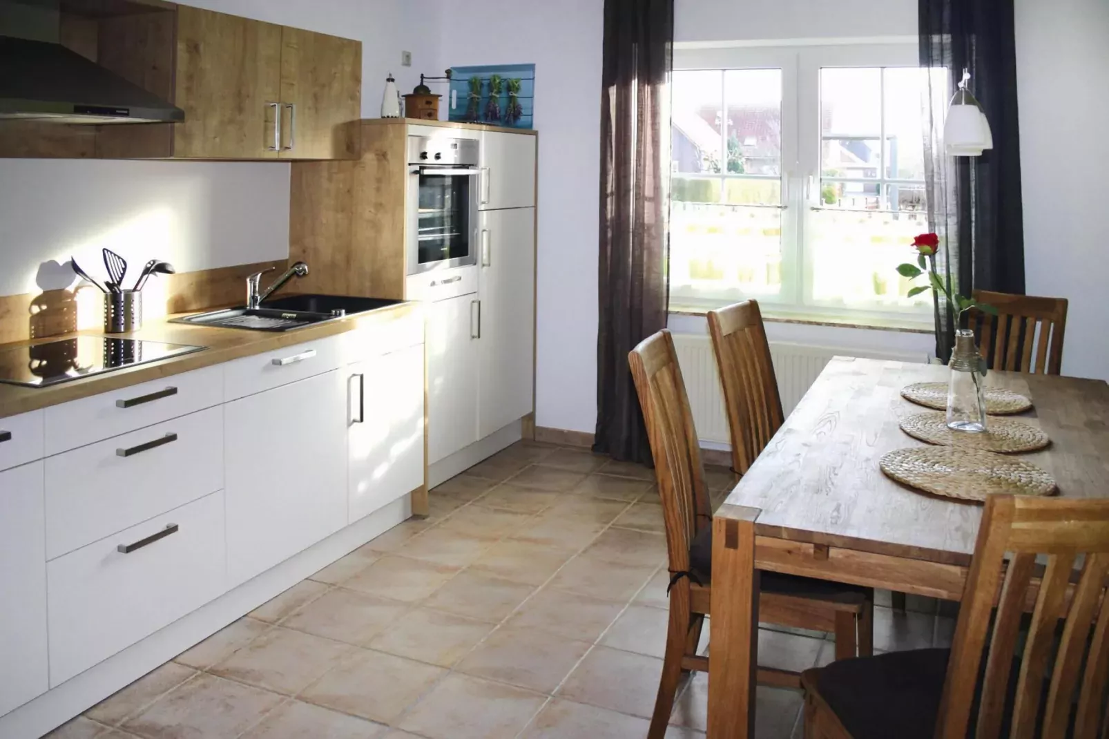 Ferienhaus Christina-Eetkamer