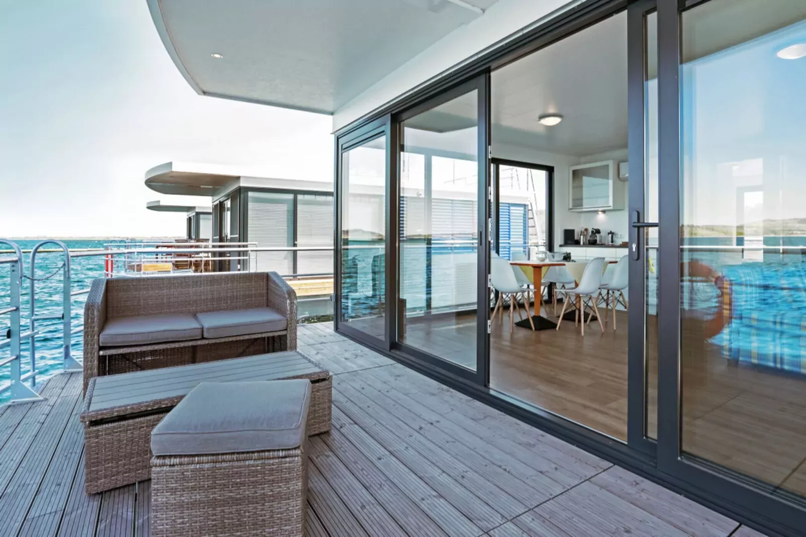 Floating 44 - LP 6 / 1-2 Personen-Buitenlucht