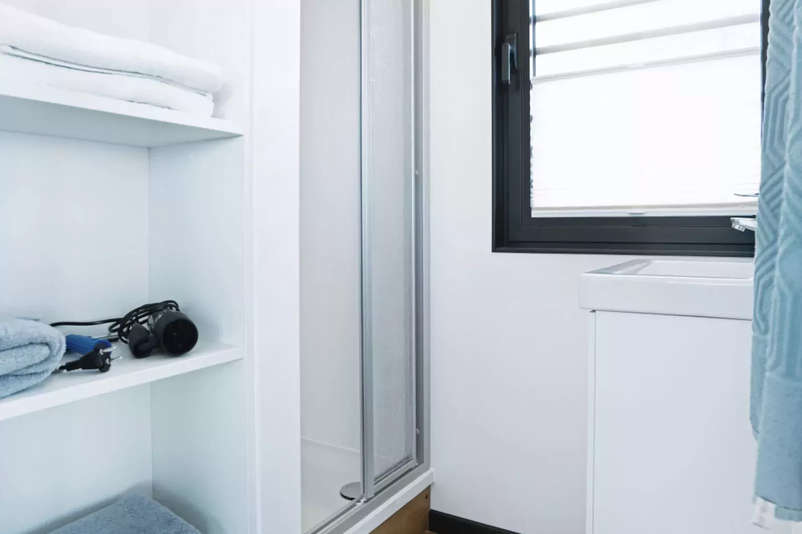 Floating 44 - LP 6 / 1-2 Personen-Binnen