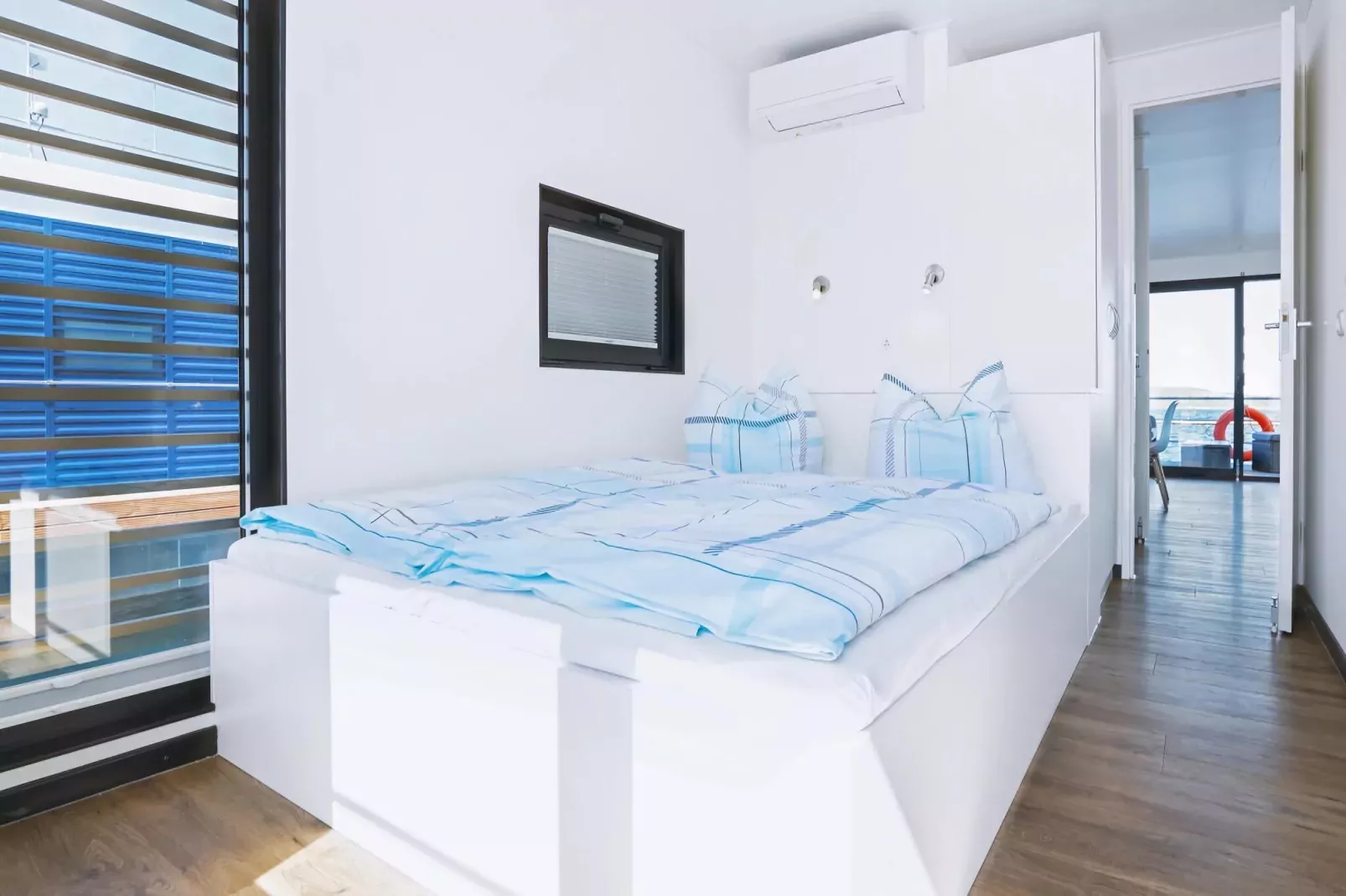 Floating 44 - LP 6 / 3 Personen-Slaapkamer