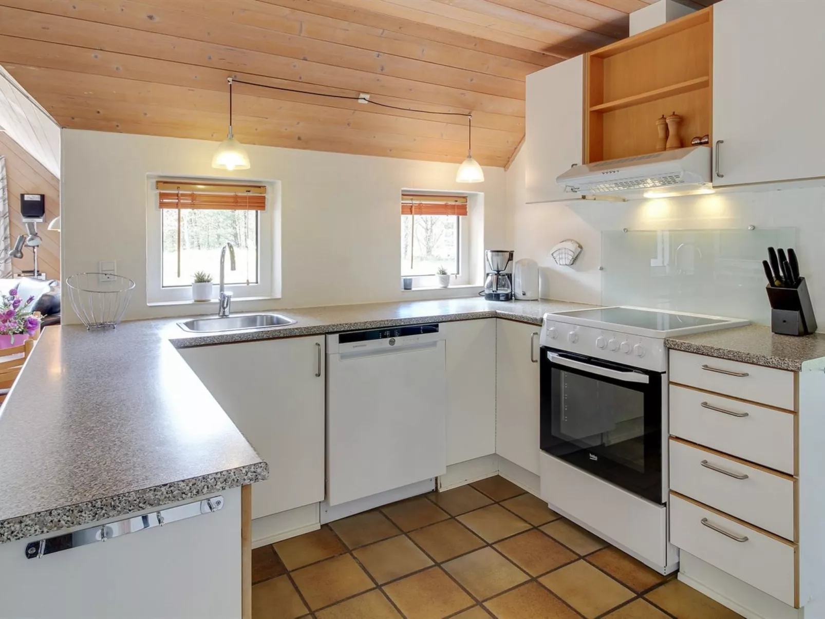 "Dorris" - 4.3km from the sea-Binnen