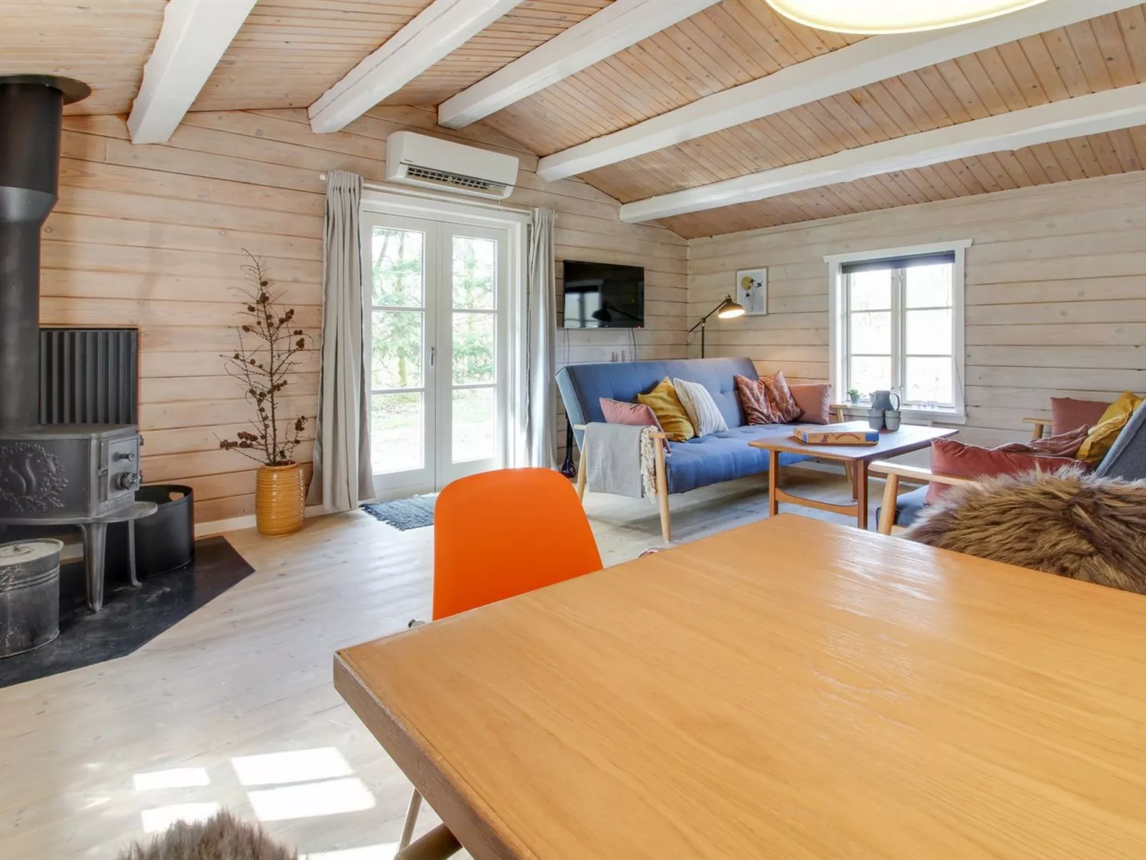 "Eckhart" - 30km from the sea-Binnen