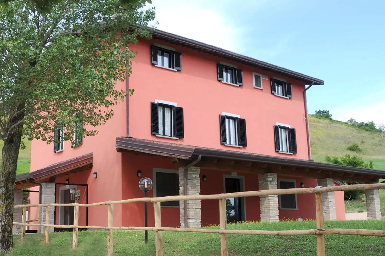 Ferienresort C'era Una Volta Villanova d'Albengo - Type B2 mit Veranda 20 qm-Gebieden zomer 1km