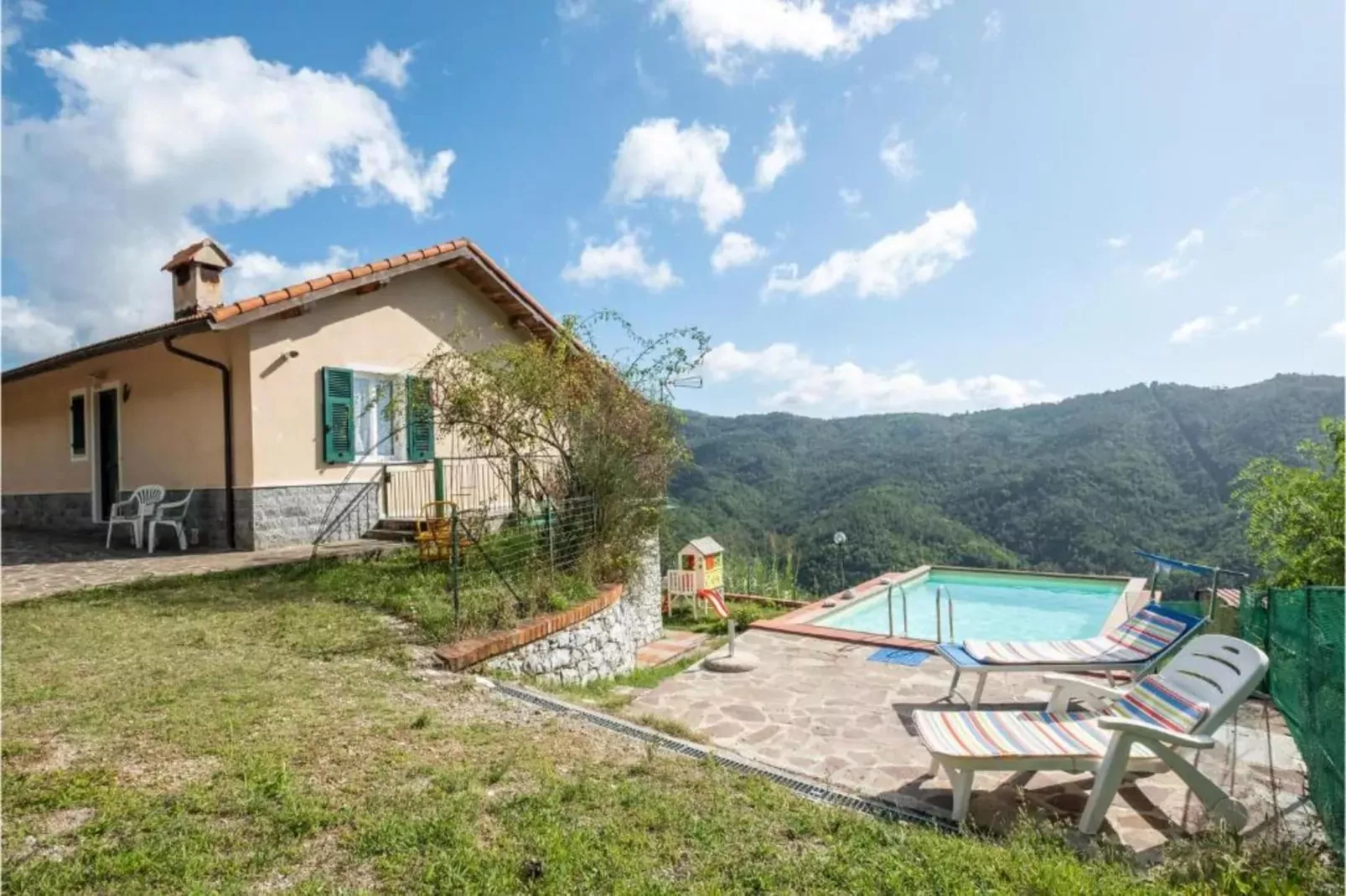 Ferienresort C'era Una Volta Villanova d'Albengo - Type B2 mit Veranda 20 qm-Gebieden zomer 20km