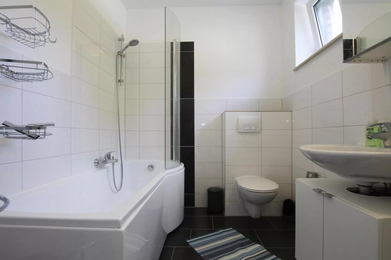 Alex Nr 2-Badkamer