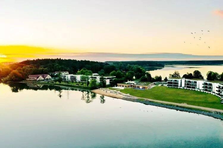 Apartments im MAREMÜRITZ Yachthafen Resort & Spa / Kompass Maisonette 70 qm-Buitenkant zomer